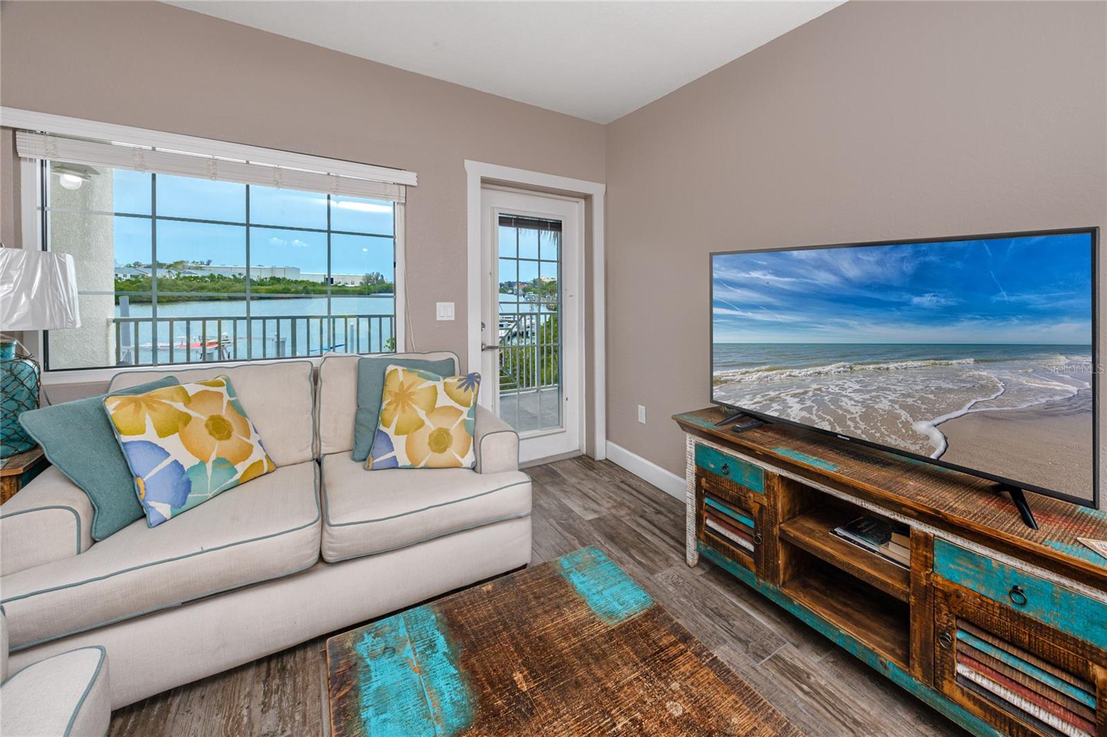 HARBOURSIDE AT MARKER 33 VACATION CONDO - Residential