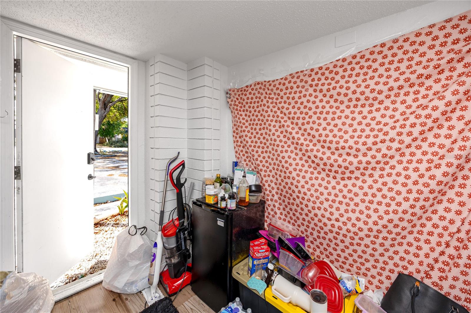 WEST CENTRAL AVE SUB - Commercial Sale