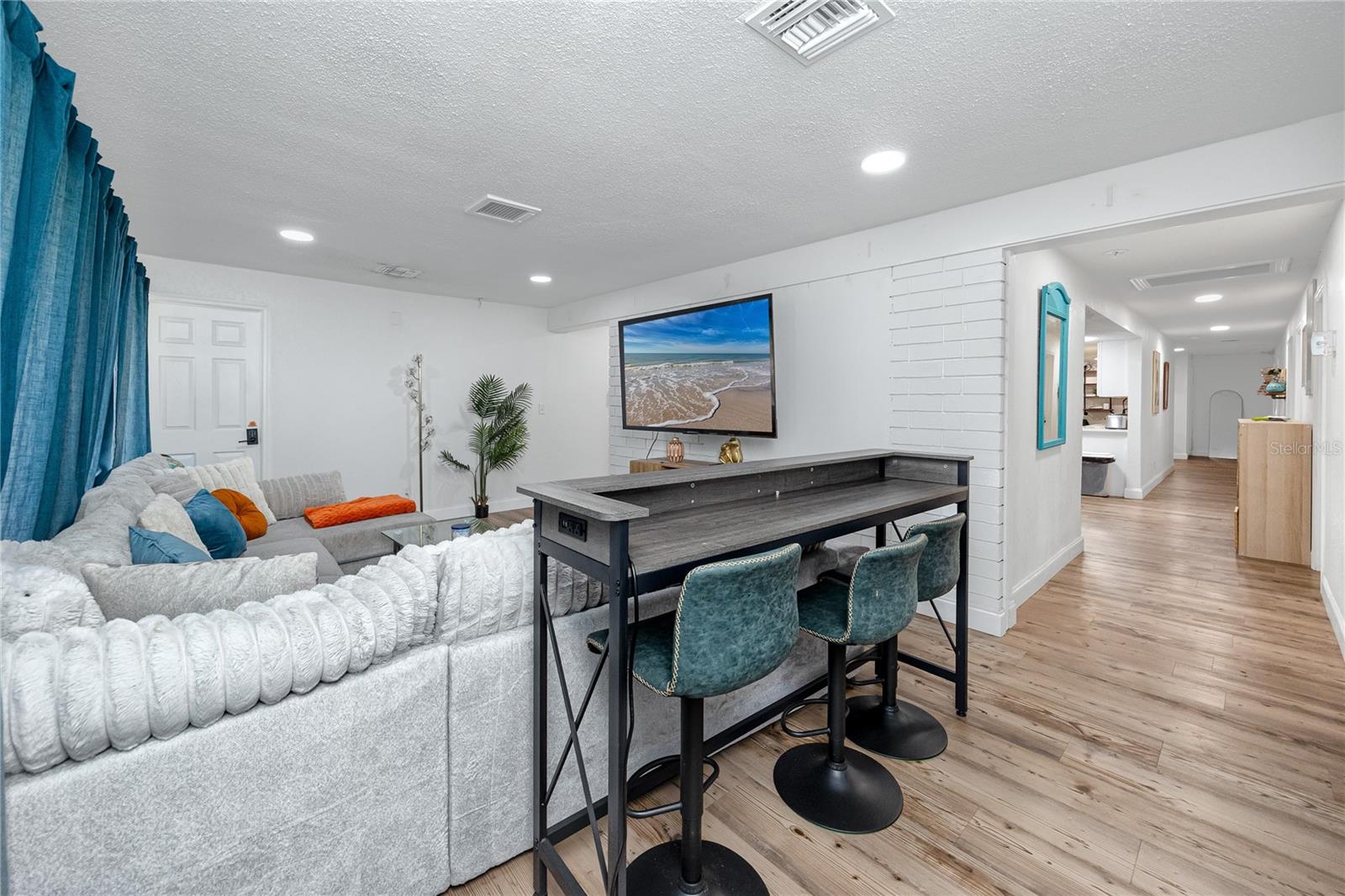 WEST CENTRAL AVE SUB - Commercial Sale