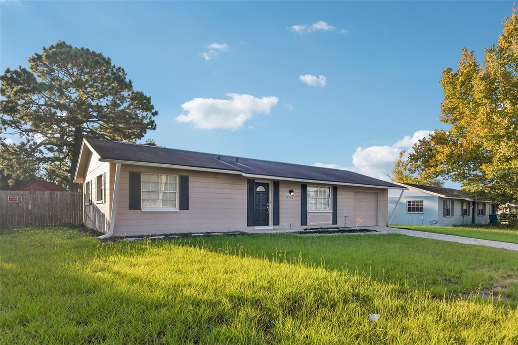 Photo of 5550 Mariner Boulevard, Spring Hill, FL 34609 (MLS # TB8554436)