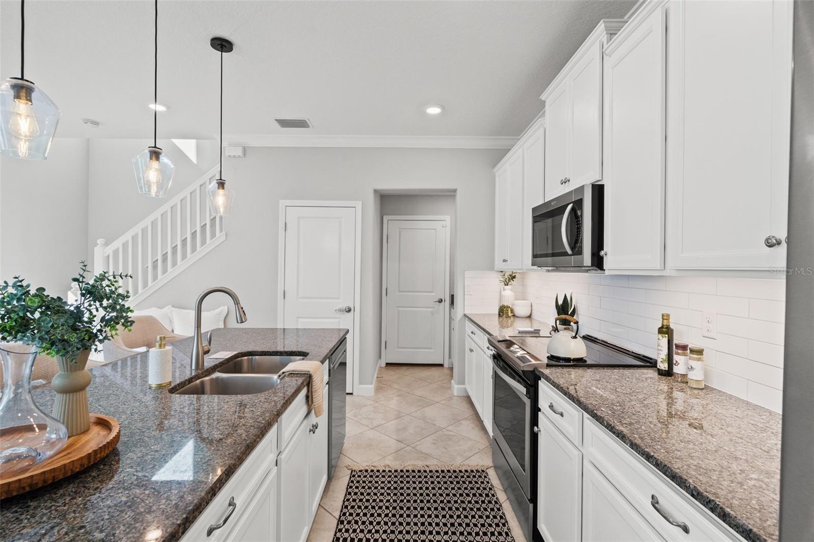 6830 CITRUS CREEK LANE