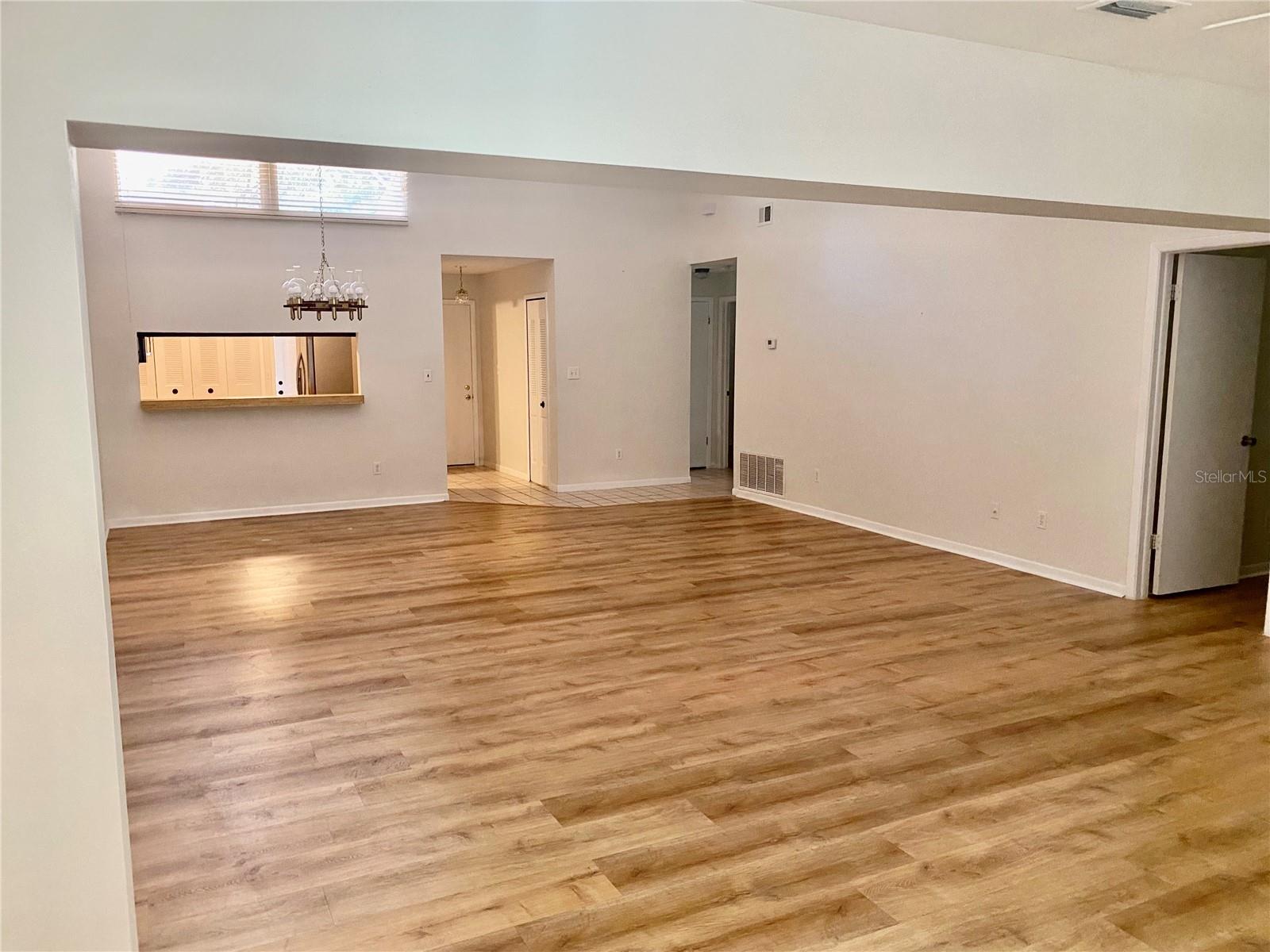 650 WOODRIDGE DRIVE