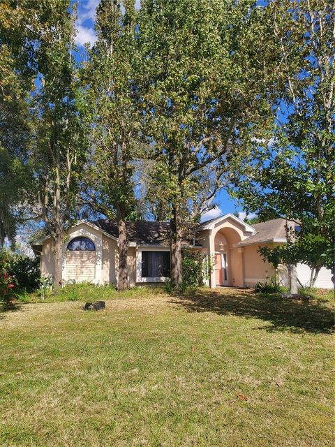 A home in POINCIANA