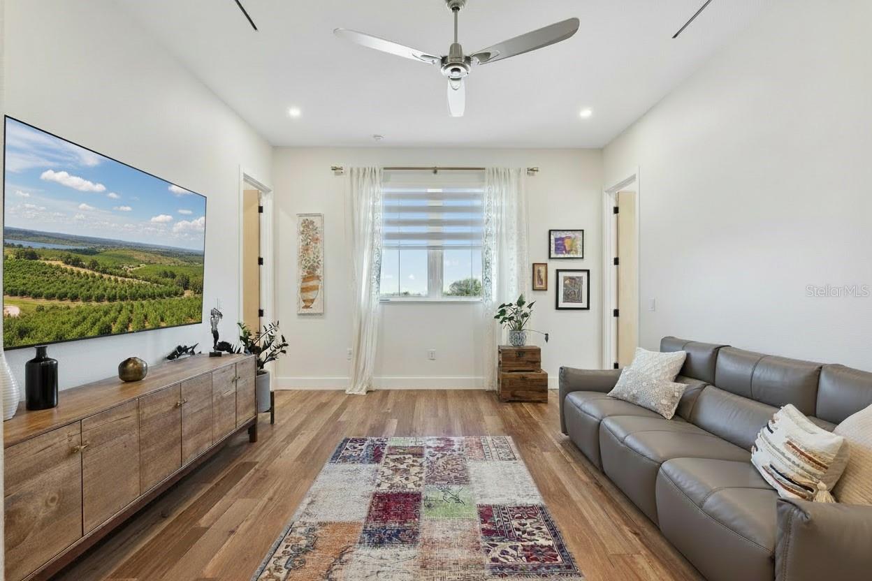 SUGARLOAF MOUNTAIN UNIT 1B - Residential