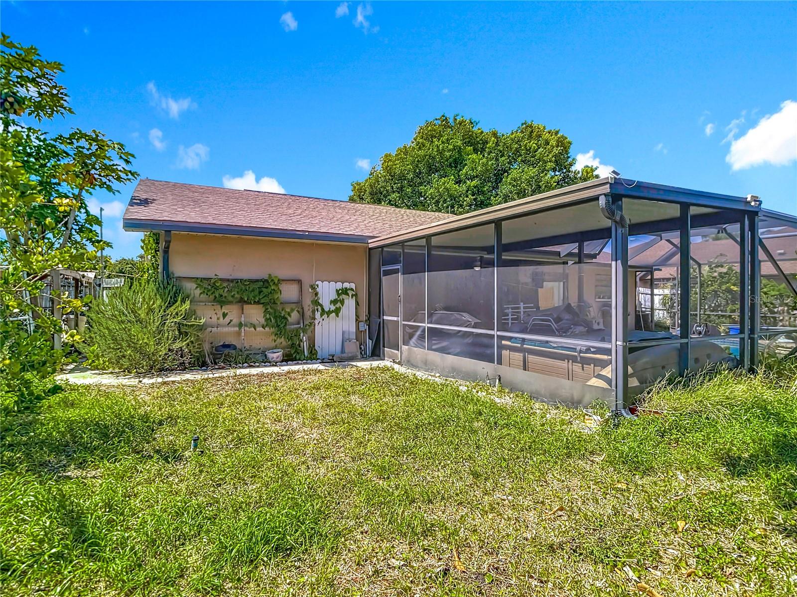 8034 WOODBROOK COURT