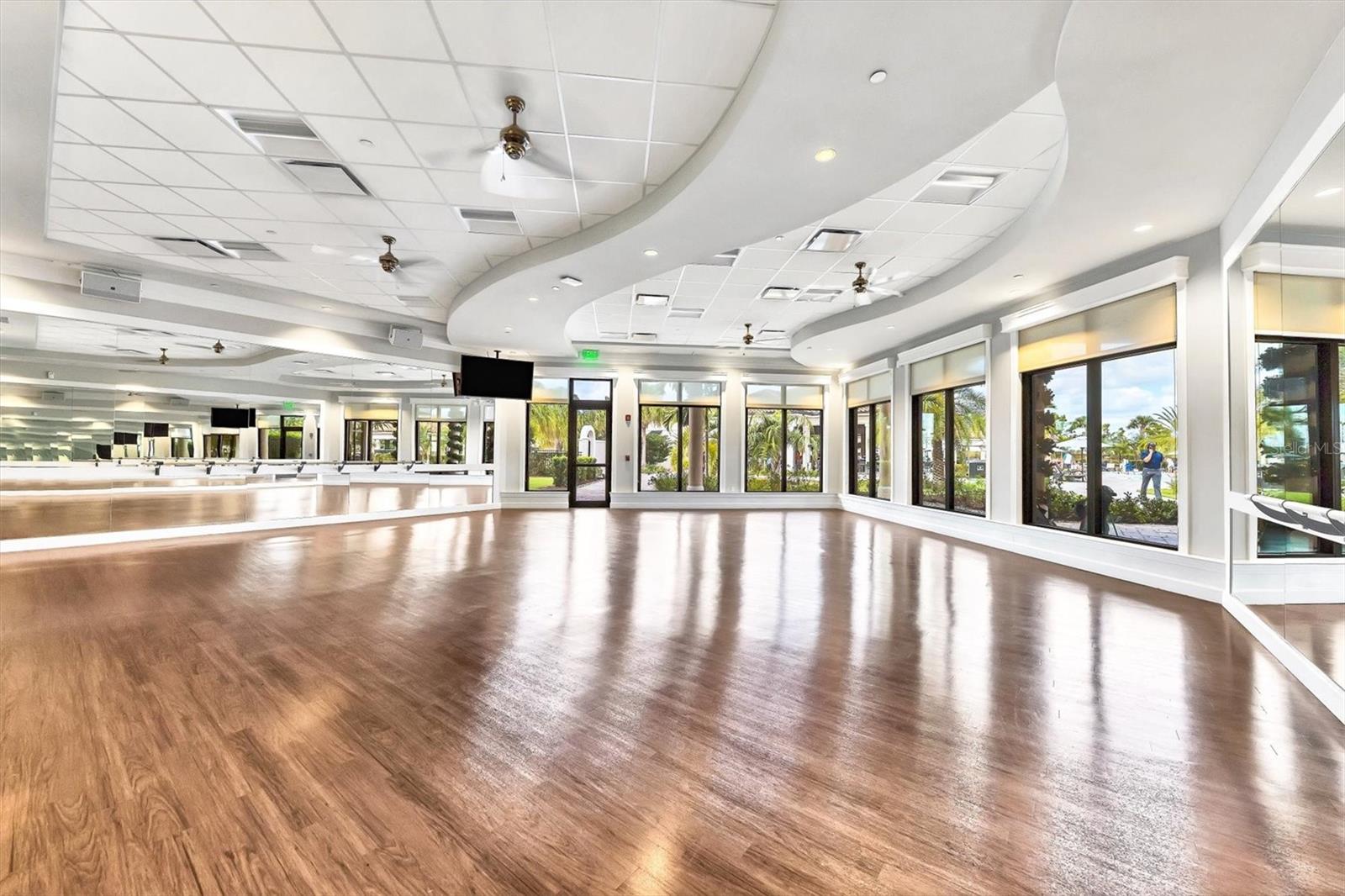 TERRACE IV AT LAKEWOOD NATIONAL PH I - Residential