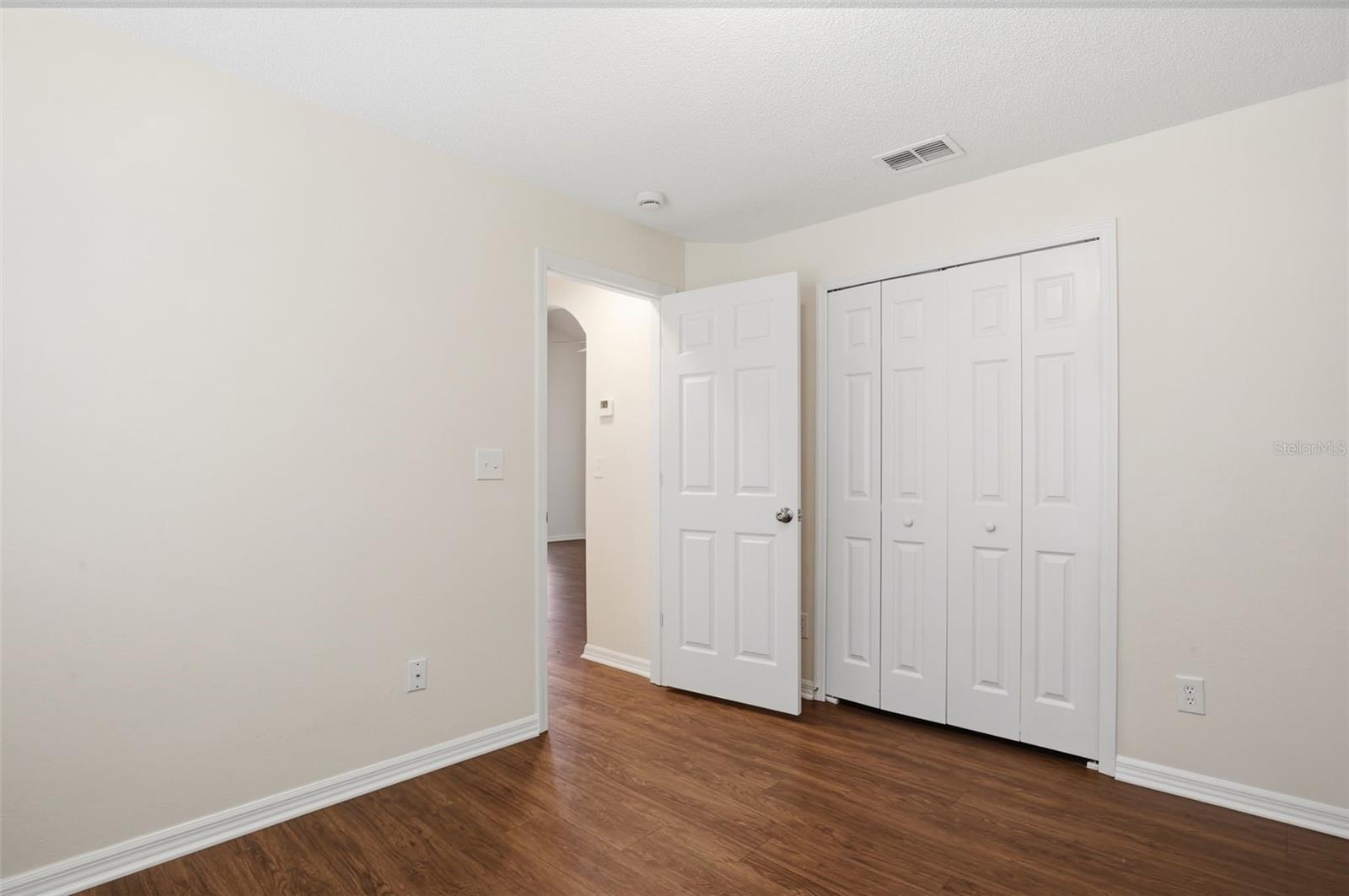 BEACON LAKES CONDO 05 - Residential