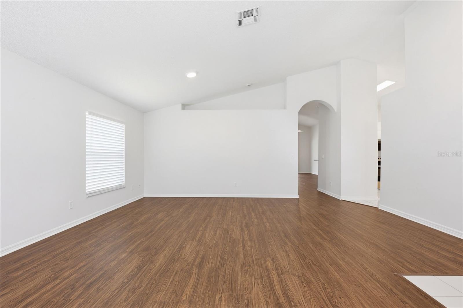 BEACON LAKES CONDO 05 - Residential