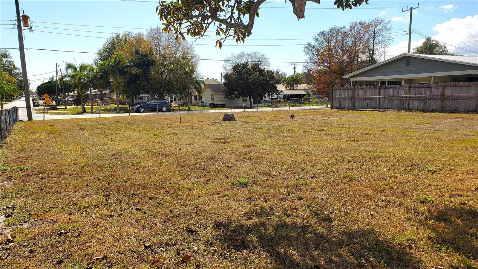 TREASURE ISLAND UN 06 - Land