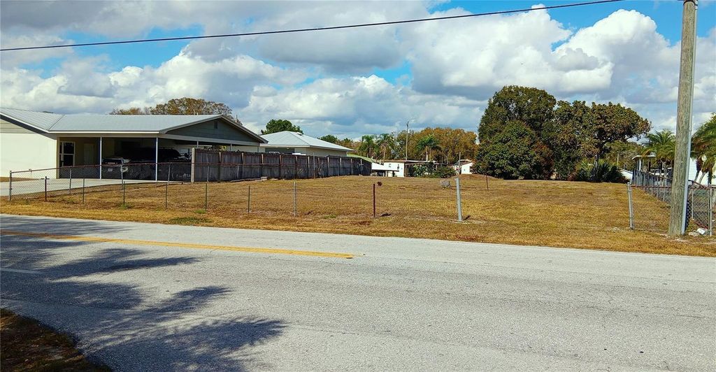 Photo of 3431 SE 28th Street, Okeechobee, FL 34974 (MLS # O6376620)