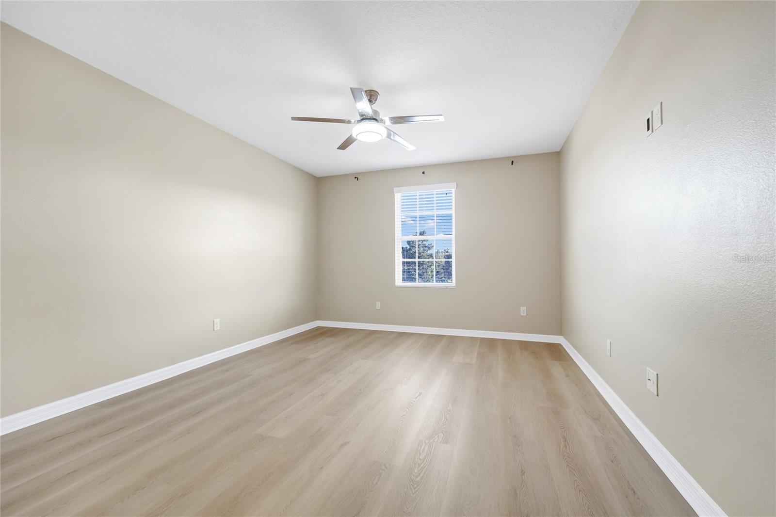 RESERVE/CARRIAGE POINTE PH 1 - Residential