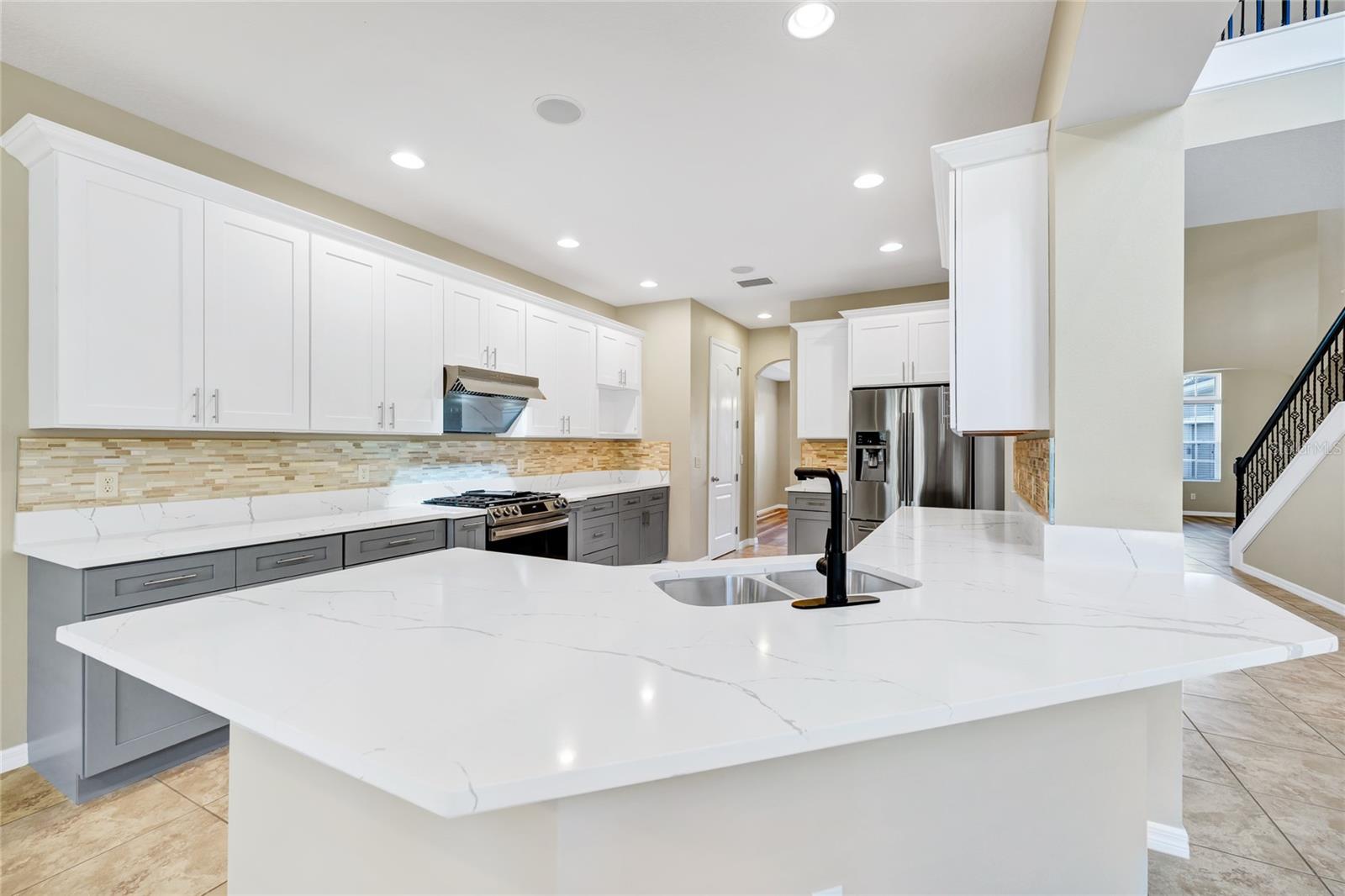 RESERVE/CARRIAGE POINTE PH 1 - Residential