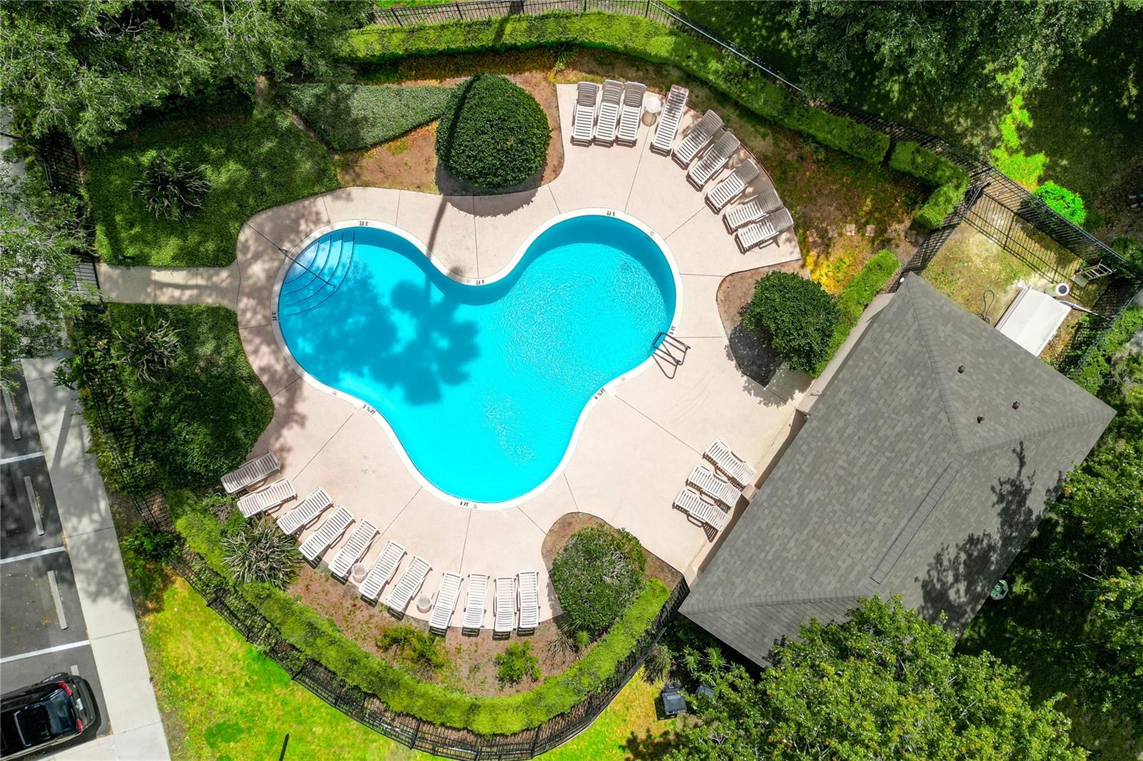 OAK VALLEY TWNHMS - Residential