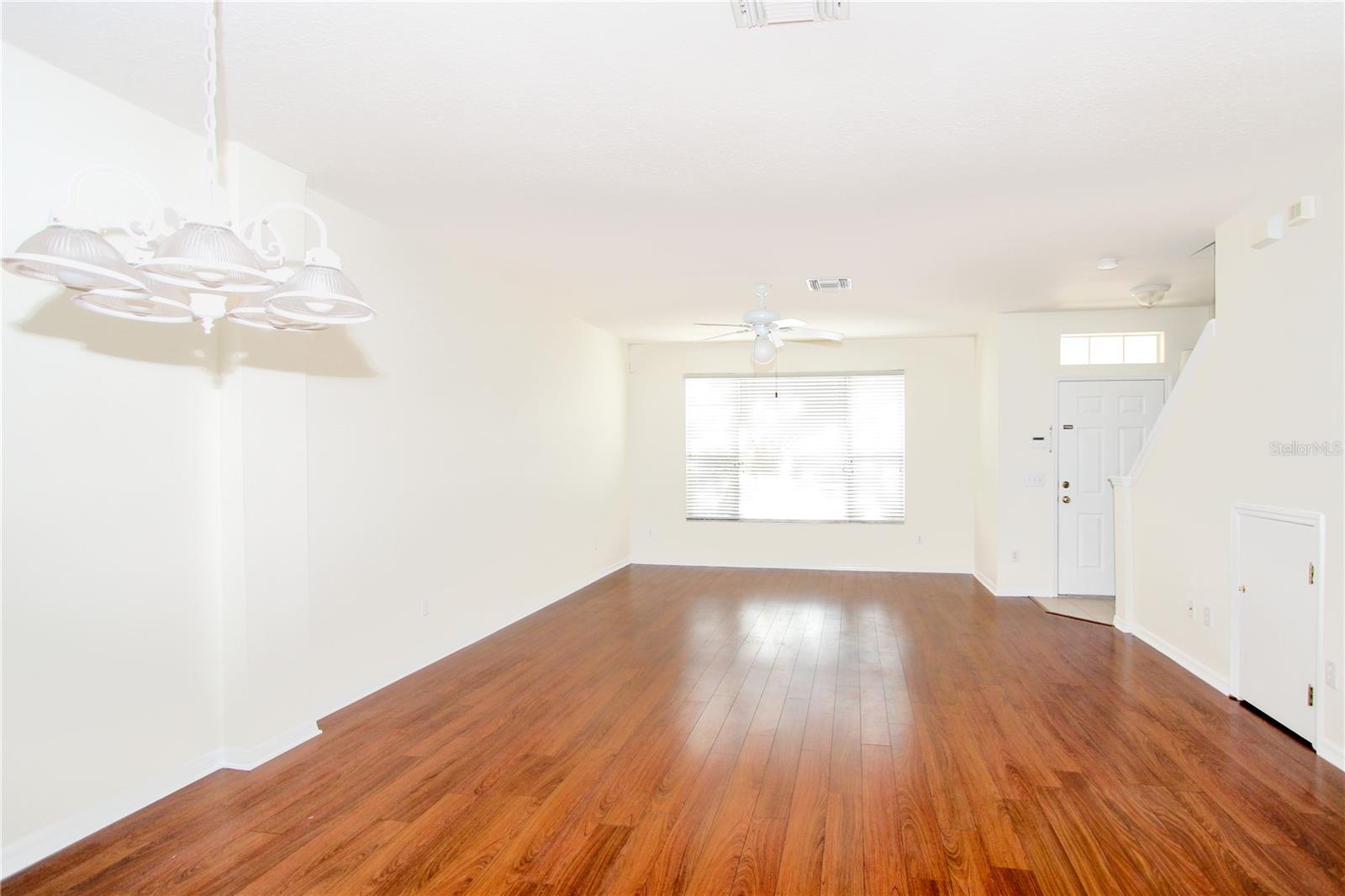 OAK VALLEY TWNHMS - Residential