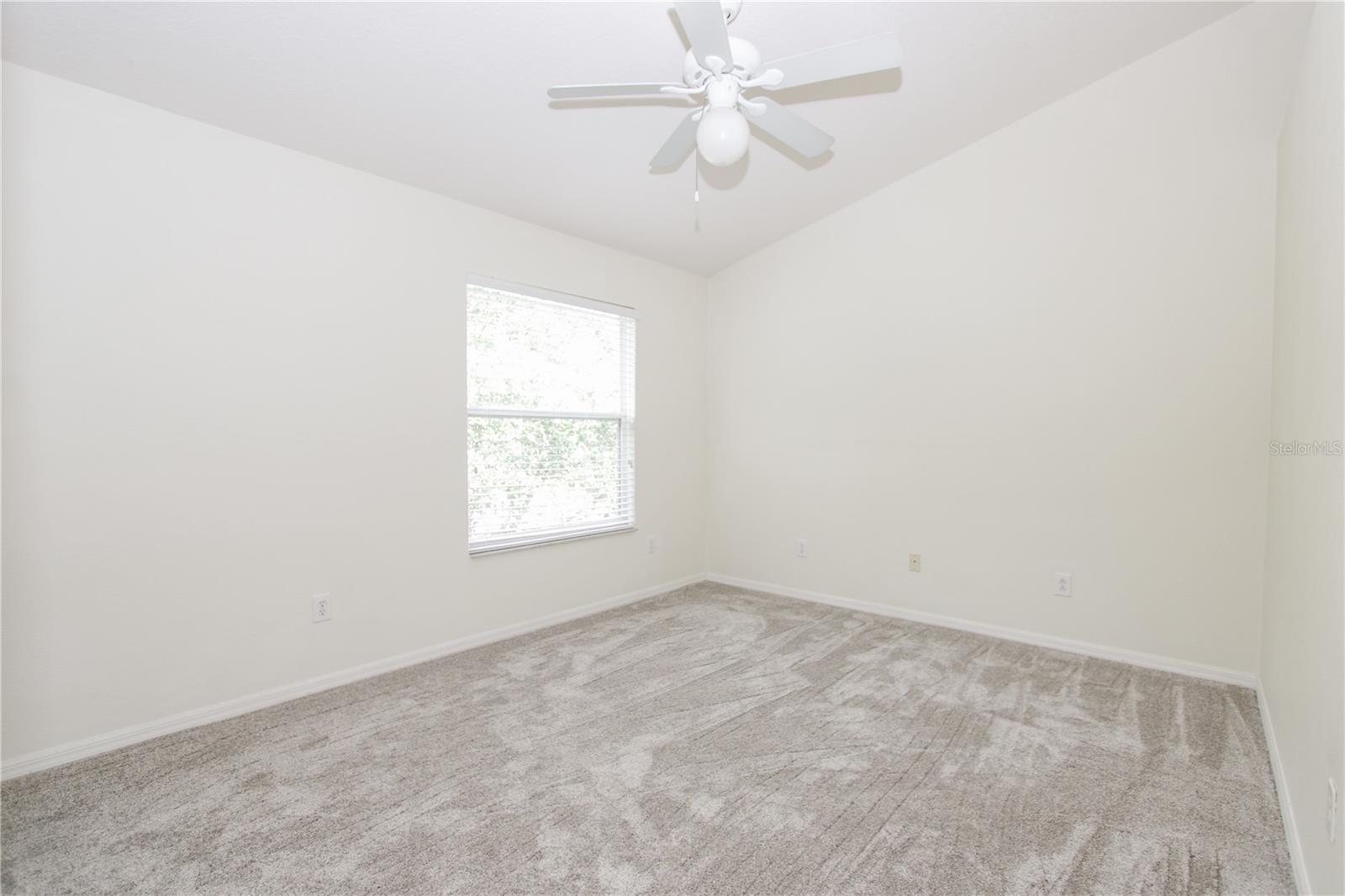 OAK VALLEY TWNHMS - Residential