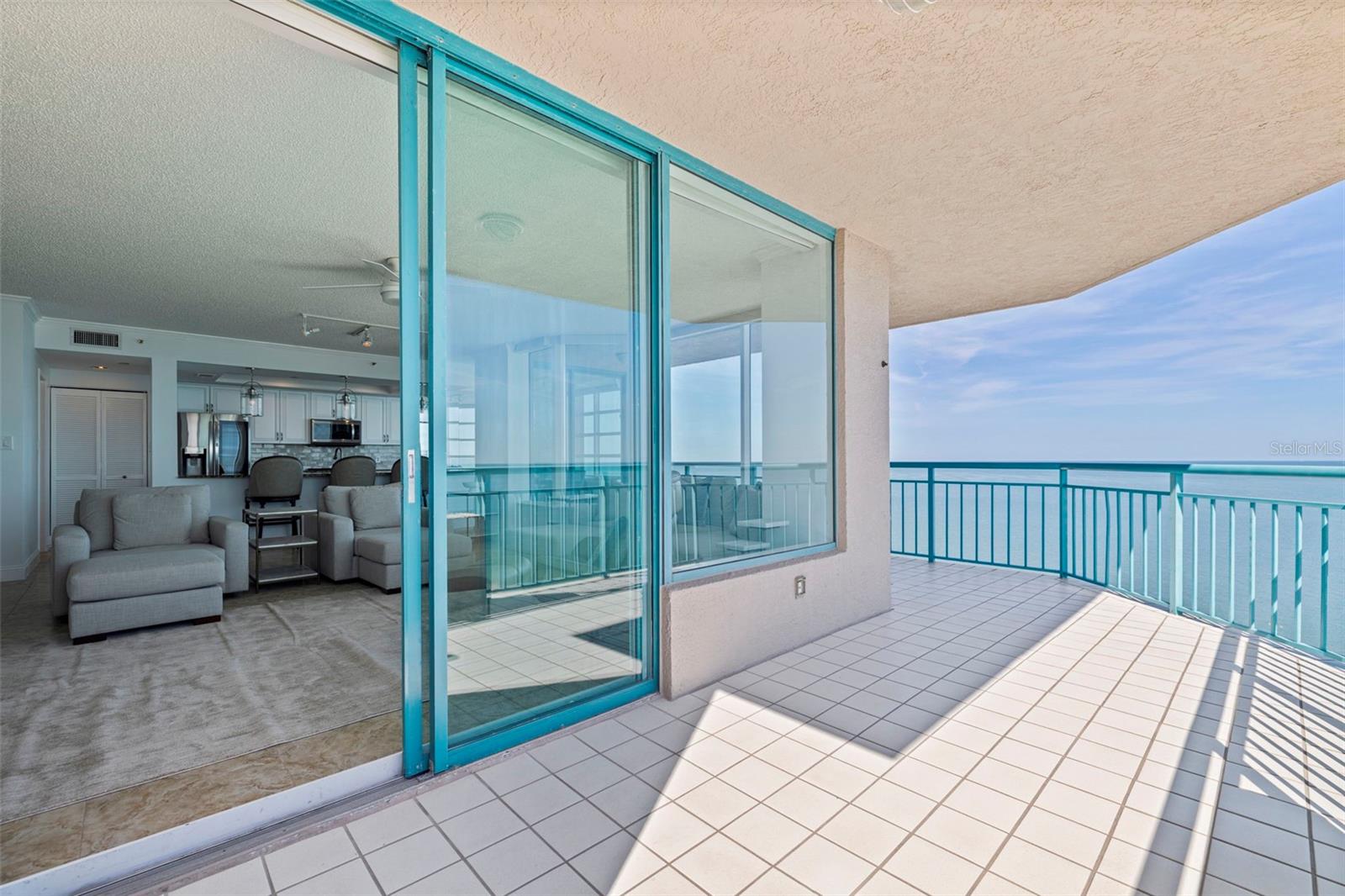 ULTIMAR ONE CONDO - Residential