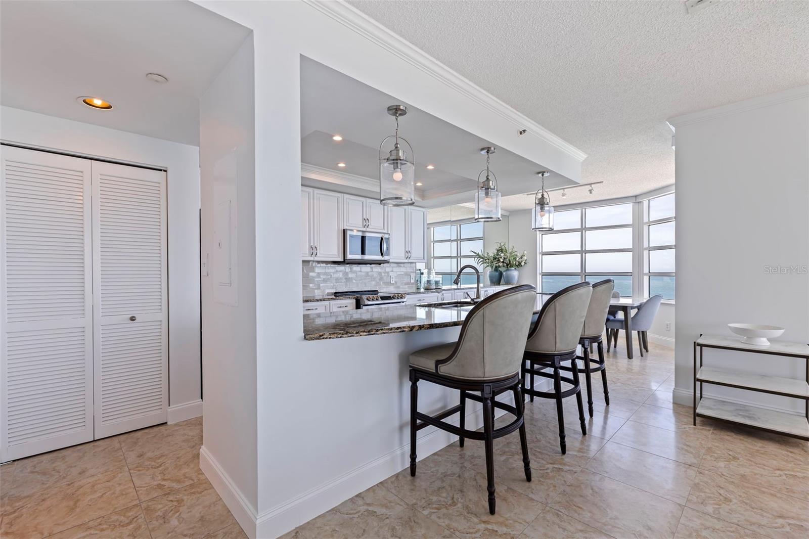 ULTIMAR ONE CONDO - Residential