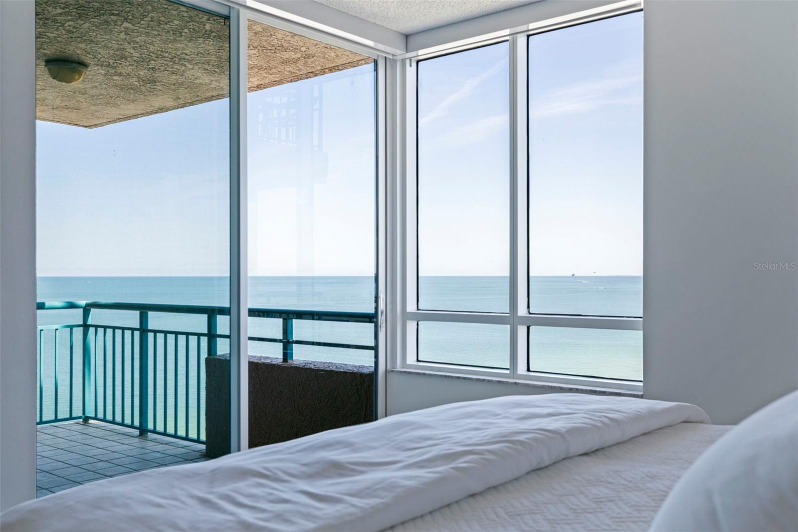 ULTIMAR ONE CONDO - Residential