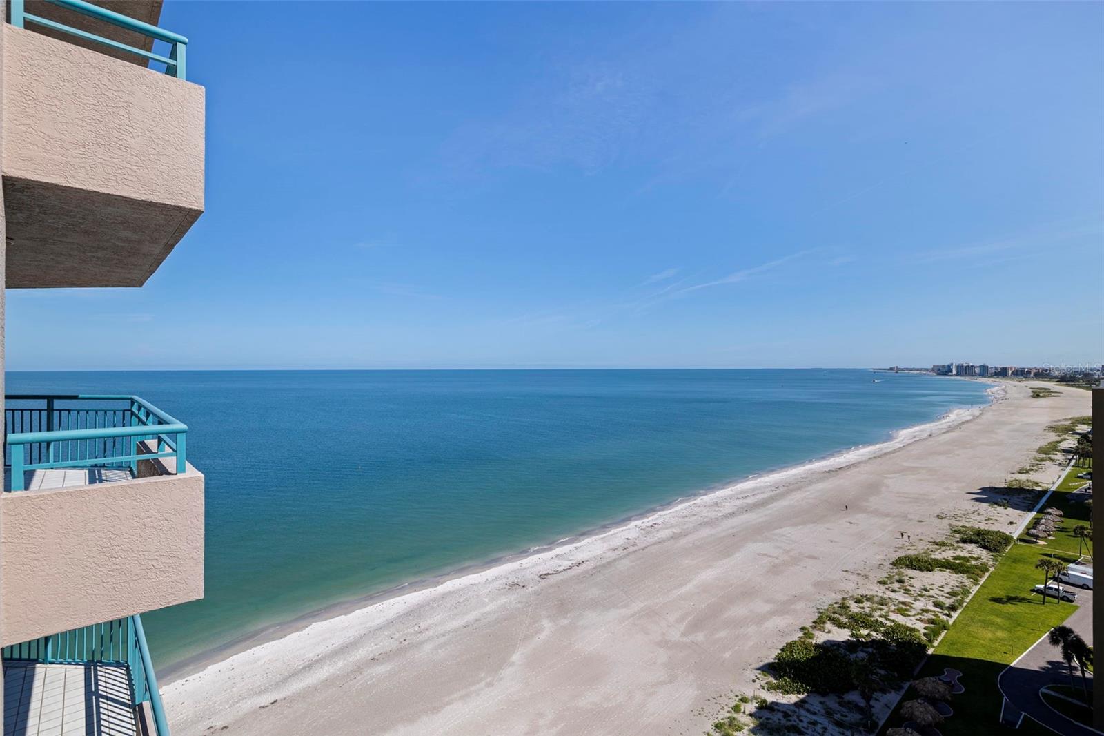 ULTIMAR ONE CONDO - Residential