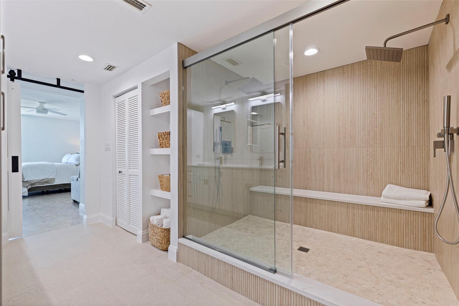 ULTIMAR ONE CONDO - Residential