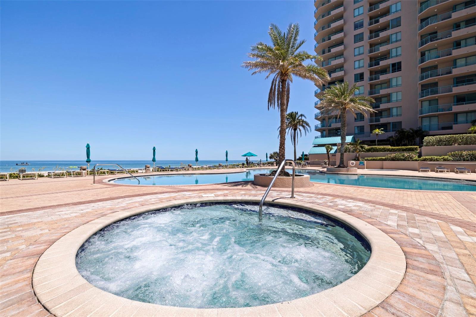 ULTIMAR ONE CONDO - Residential