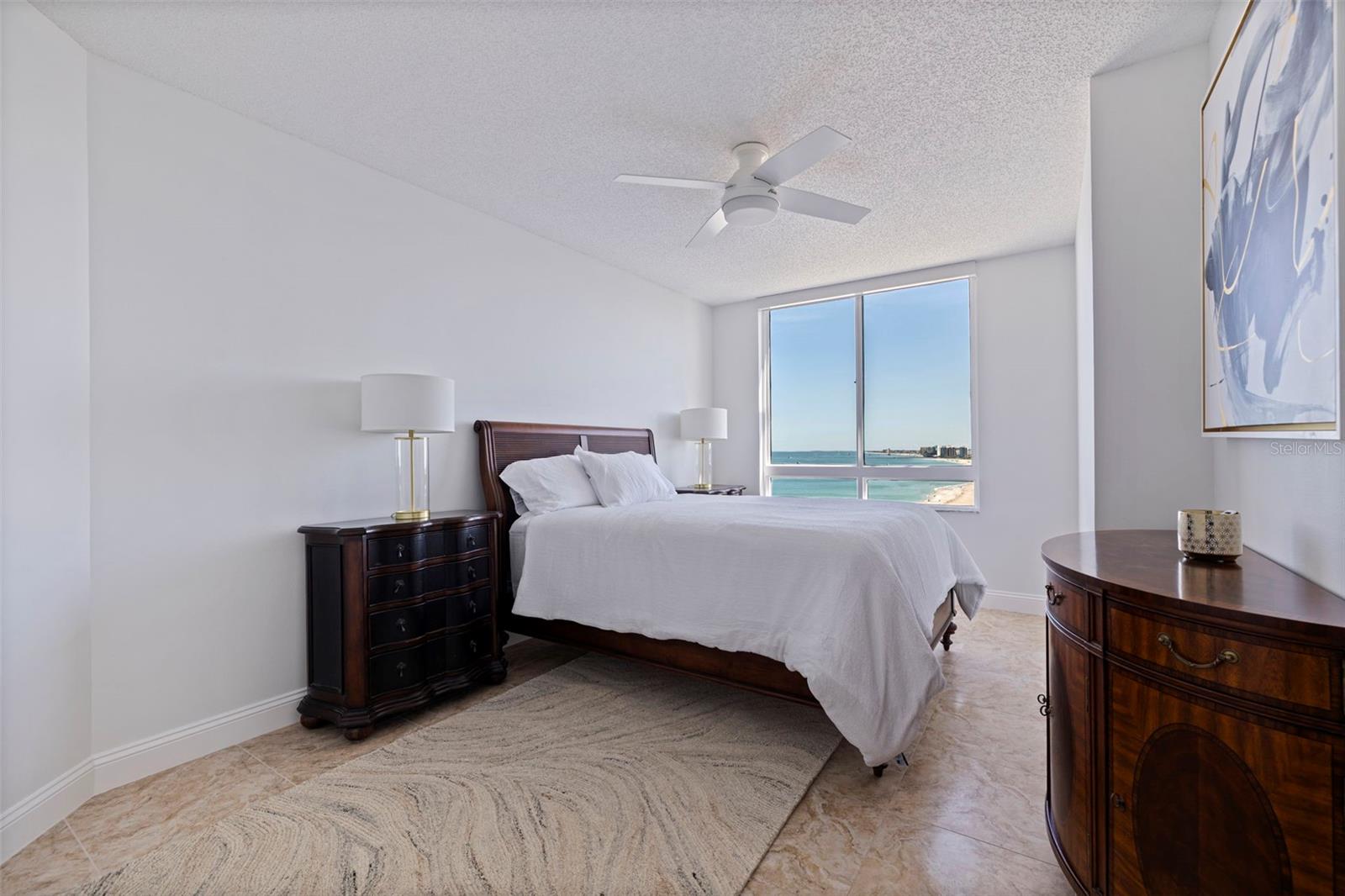 ULTIMAR ONE CONDO - Residential