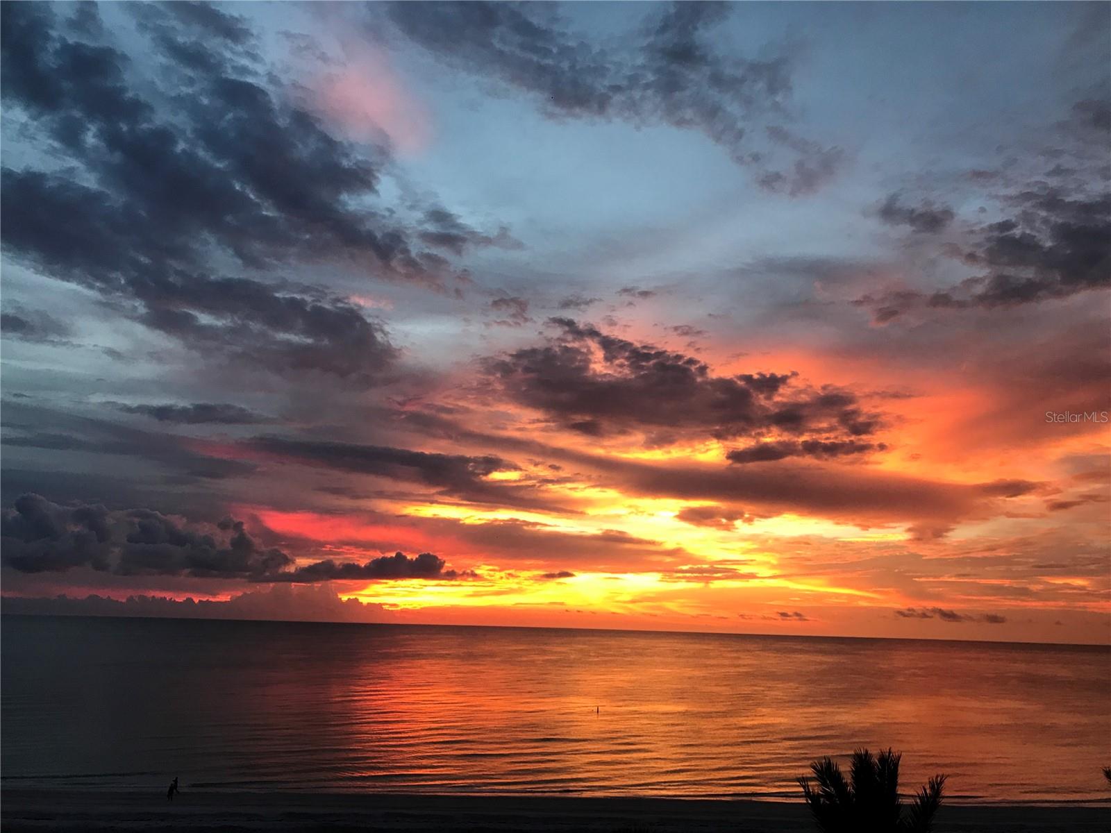 ULTIMAR ONE CONDO - Residential