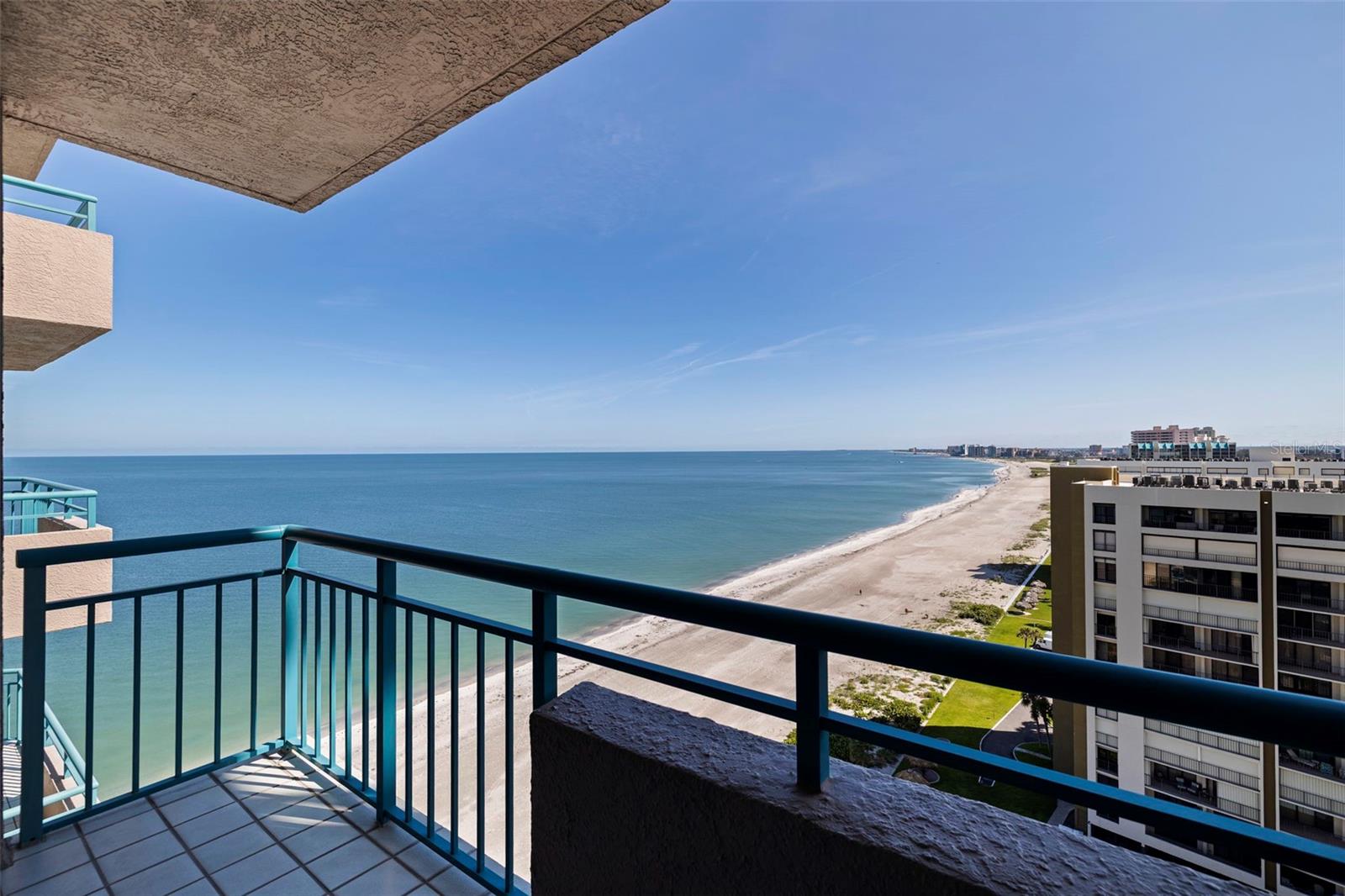 ULTIMAR ONE CONDO - Residential