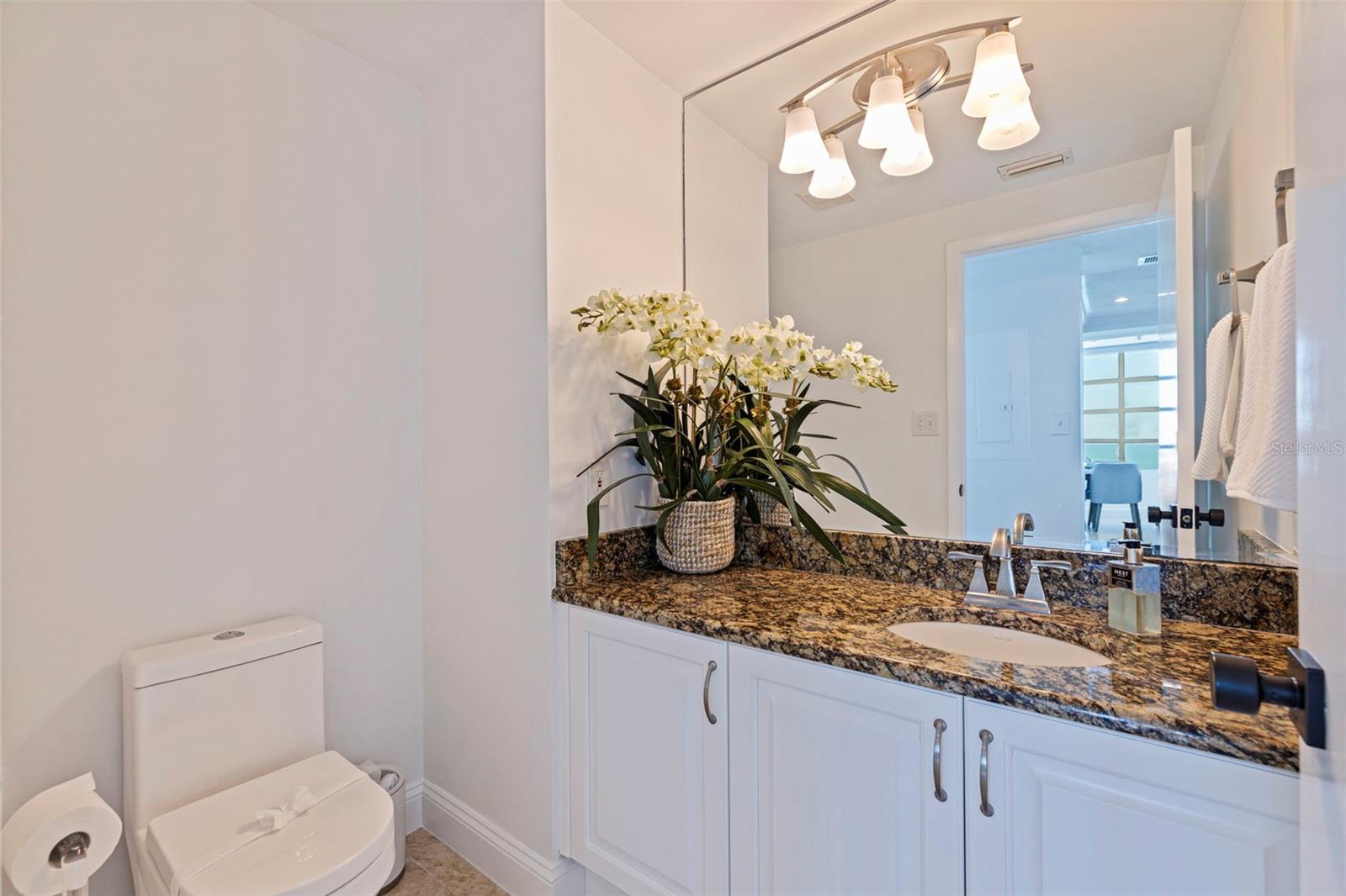 ULTIMAR ONE CONDO - Residential