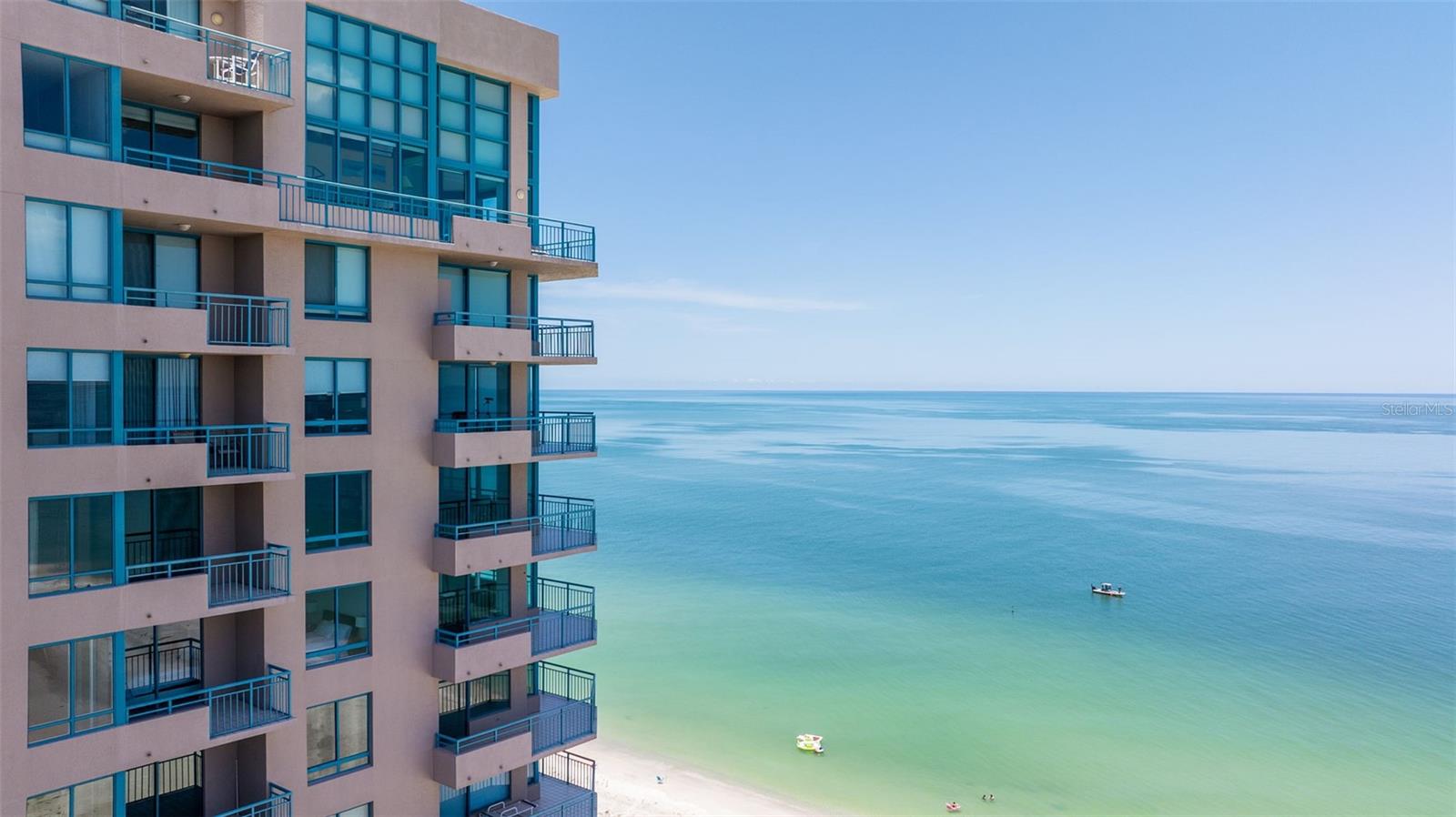 ULTIMAR ONE CONDO - Residential