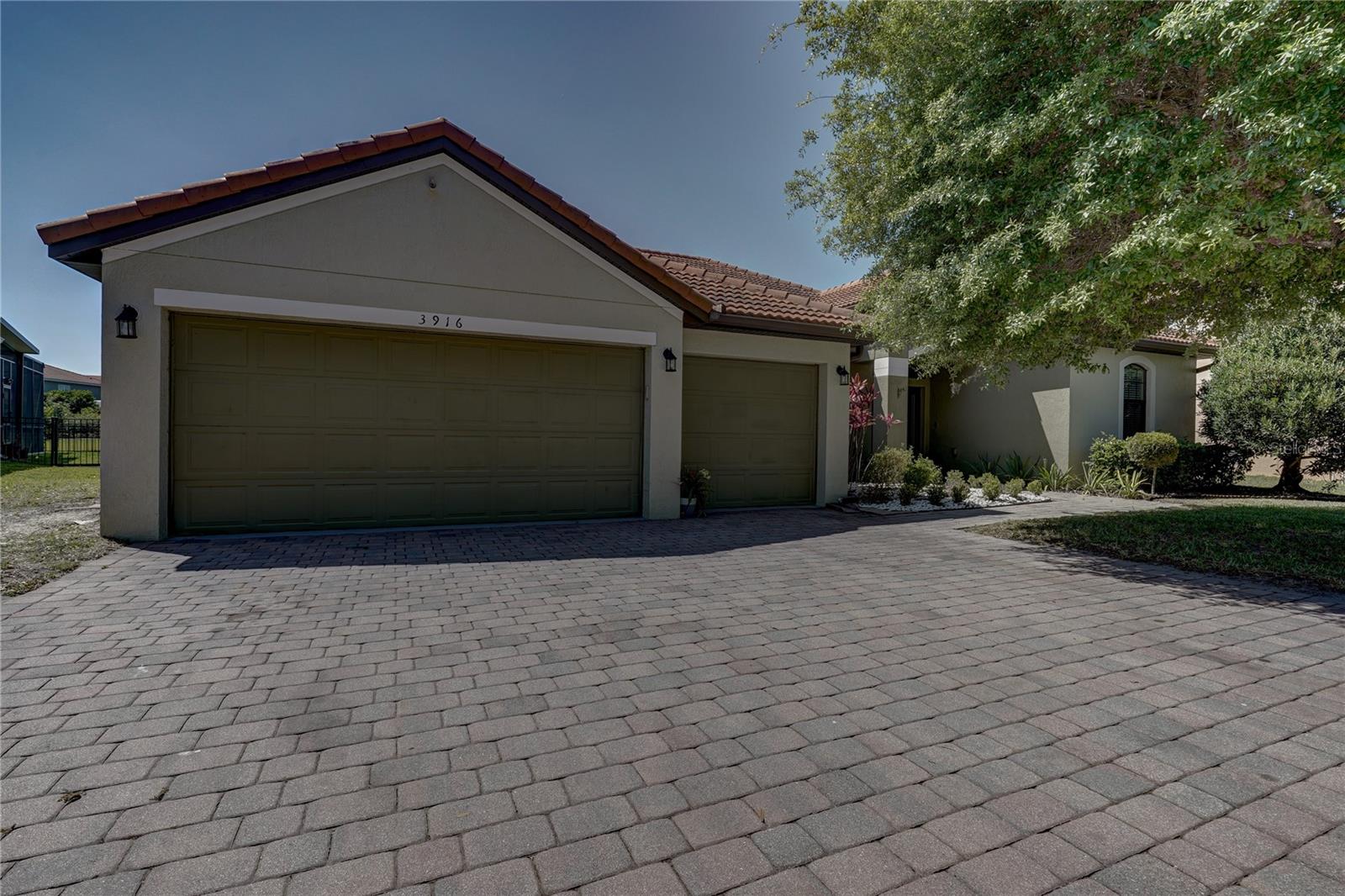 3916 COASTAL BREEZE DRIVE