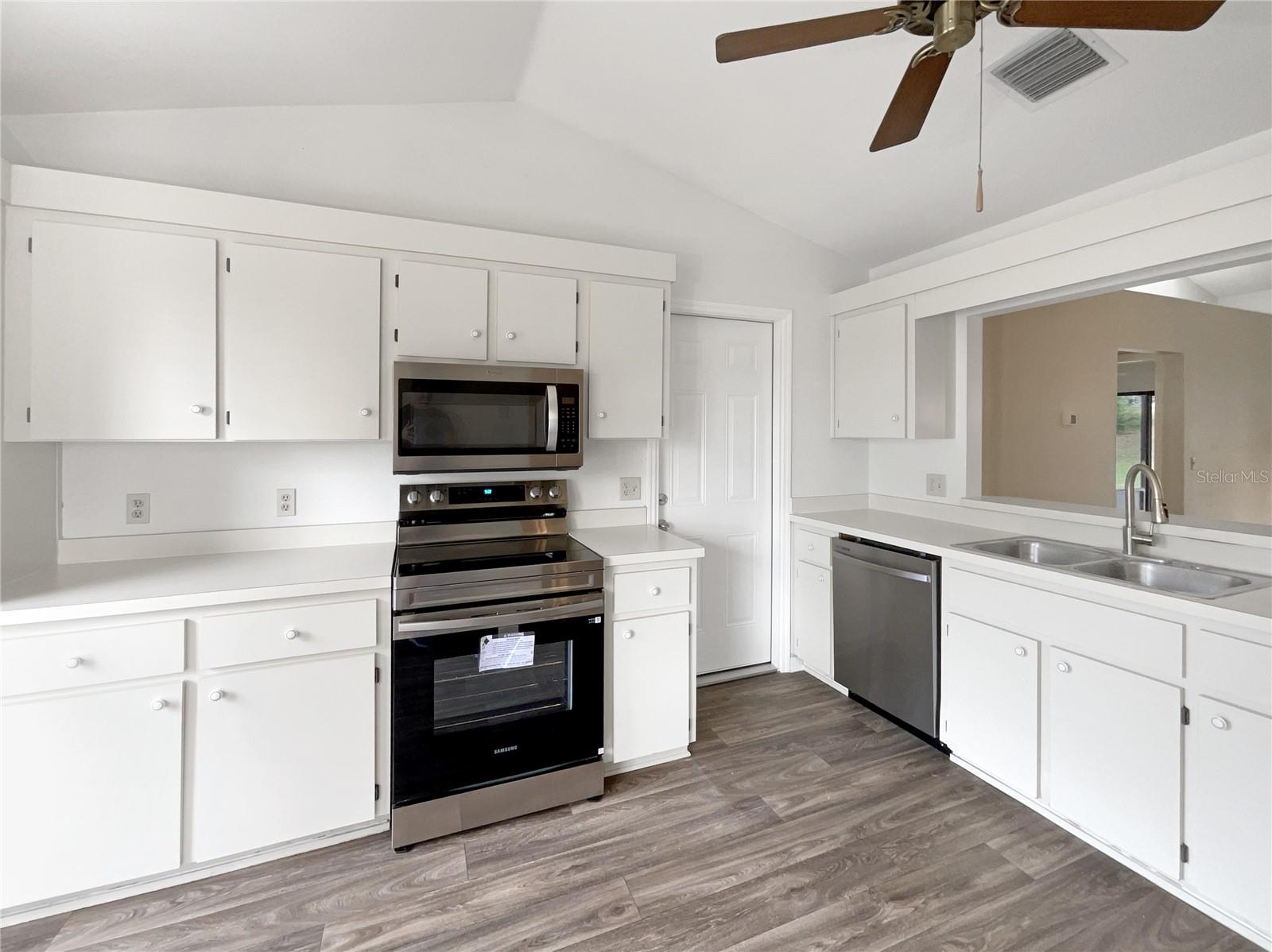 EUSTIS RIDGEVIEW AT EAST CROOKED LAKE ADD 02 - Residential