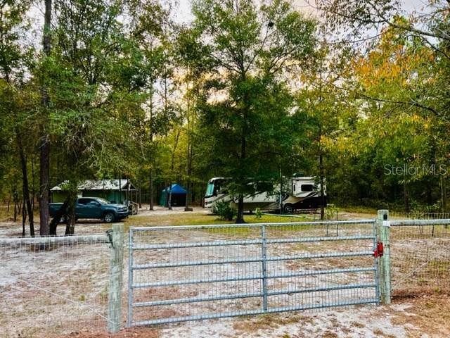 SUWANNEE RIVER ESTATES - Land