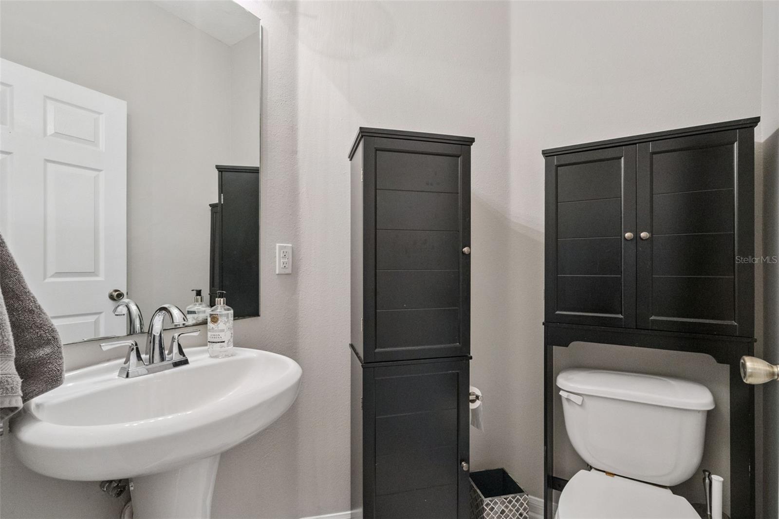 LAKES/WINDERMERE-LK REAMS TWNH - Residential
