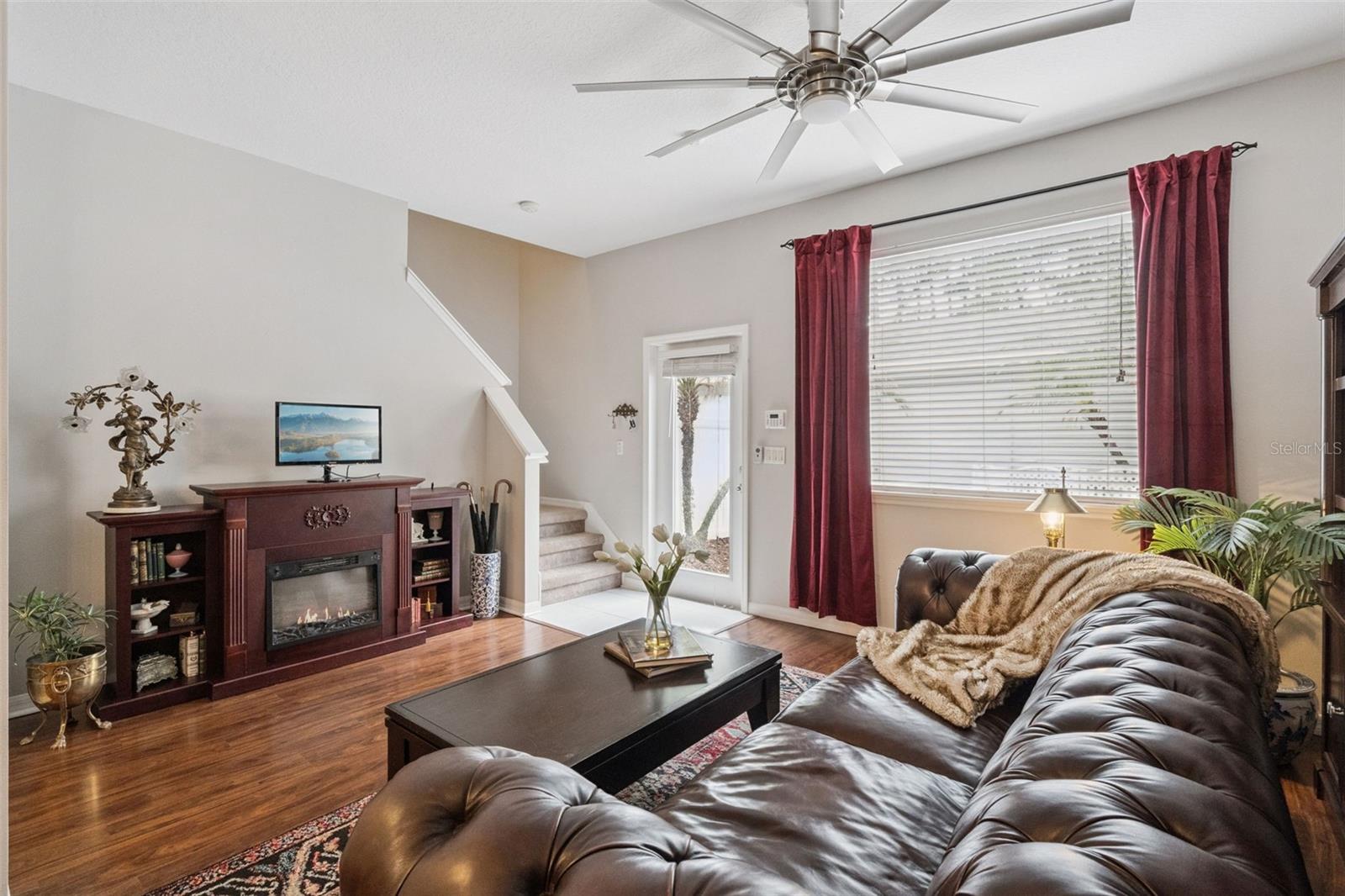 LAKES/WINDERMERE-LK REAMS TWNH - Residential
