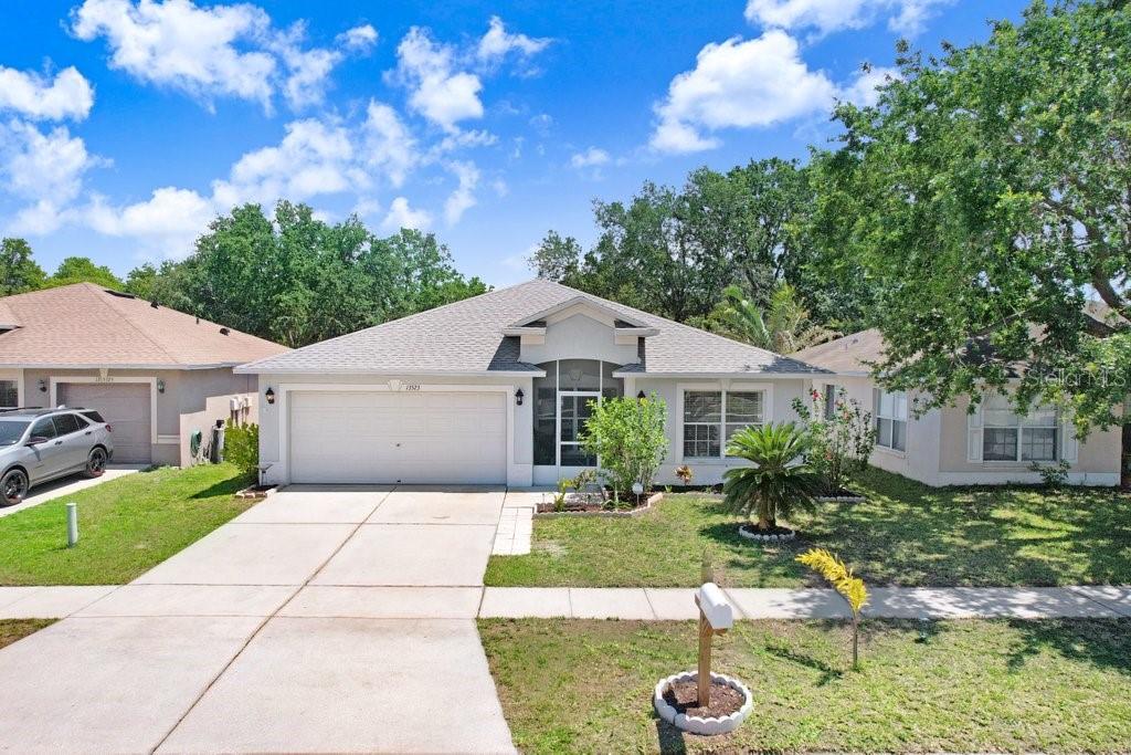 Beautiful 3-Bed, 2-Bath Home with Pond Views in Summerfield – Available for Rent!
Welcome to this well-maintained 3-bedroom, 2-bathroom home, ideally located on a quiet cul-de-sac in the sought-after Summerfield community. With peaceful pond views and no backyard neighbors, this property offers the perfect blend of comfort, privacy, and convenience.
Step inside to a bright, open floor plan featuring updated luxury vinyl plank flooring (2023) throughout most of the home. The spacious formal living and dining areas provide great space for relaxing or entertaining. The modern kitchen includes solid-surface countertops, ample cabinetry, a pantry, and new stainless steel appliances (2024)—including a refrigerator and dishwasher. The kitchen opens to a cozy family room, creating a seamless flow for everyday living.
The split-bedroom layout offers extra privacy. The primary suite is located at the back of the home and features laminate flooring, two walk-in closets, and an en-suite bath with dual vanities, a garden tub/shower combo, and tile flooring. Two additional bedrooms share a full bath on the opposite side—perfect for guests, family, or a home office.
Enjoy Florida living on the screened-in, covered patio overlooking a tranquil pond. The fully fenced backyard includes an extended paver patio, ideal for outdoor dining or relaxing in the sun.
Additional features include:
New roof (2023), New washer and dryer (2024), and a 2-car garage
As a resident of Summerfield, you'll enjoy access to resort-style amenities: two pools, tennis and basketball courts, fitness center, indoor gymnasium, playground, and community center—all with no CDD fees and low HOA dues.
Rental Terms & Specials:
Sign a lease by August 31 and receive $250 off your first month’s rent!
Minimum 650 credit score, Monthly household income must be at least 2.5x the rent, and Proof of renter’s insurance required for all tenants.
Prime location just minutes from St. Joseph’s South Hospital, shopping, dining, and I-75. Easy commute to downtown Tampa, MacDill AFB, Tampa International Airport, and the Gulf beaches.
Don’t miss this move-in-ready rental—schedule your showing today!