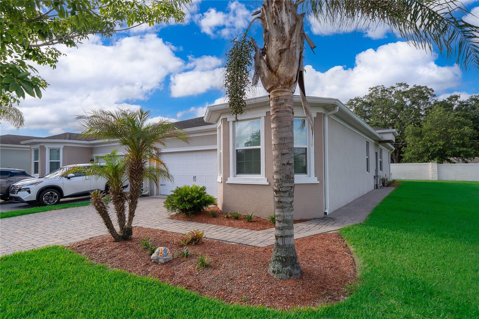 OAKTREE POINTE VILLAS - Residential