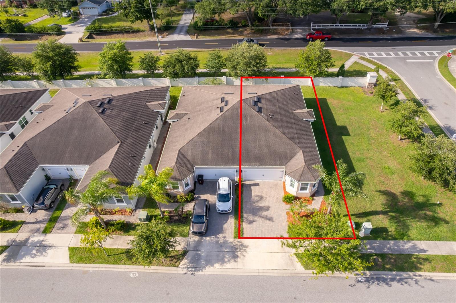 OAKTREE POINTE VILLAS - Residential