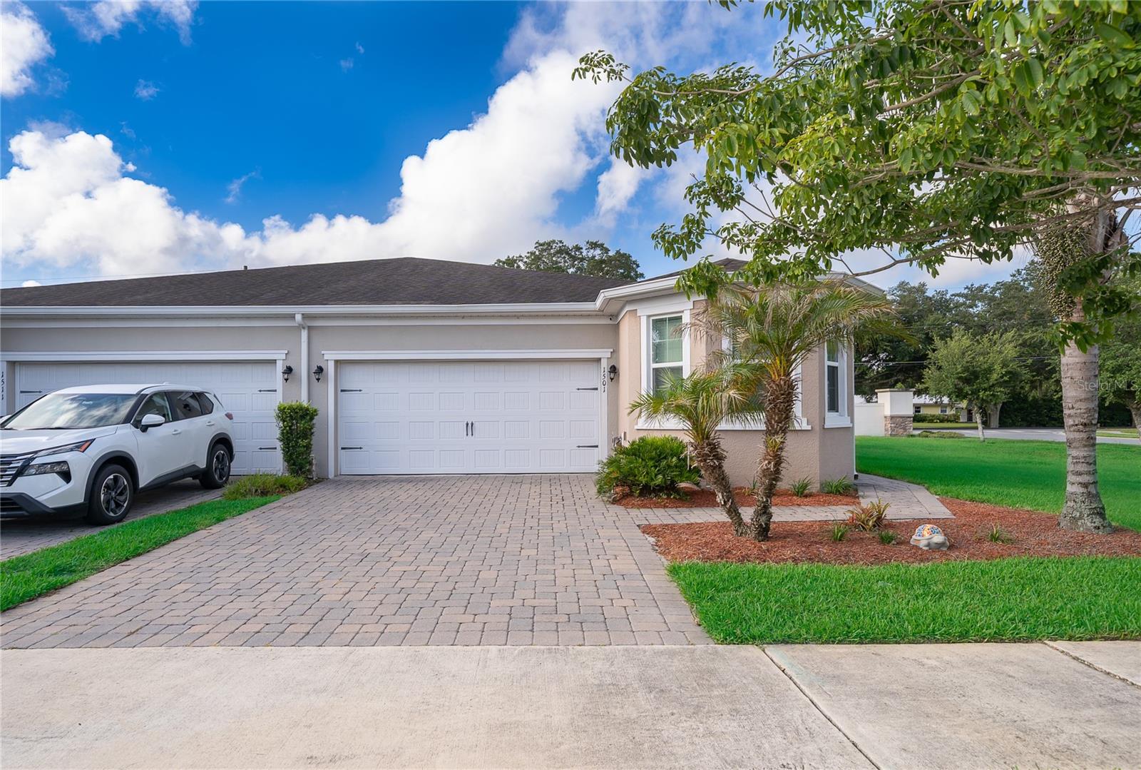 OAKTREE POINTE VILLAS - Residential