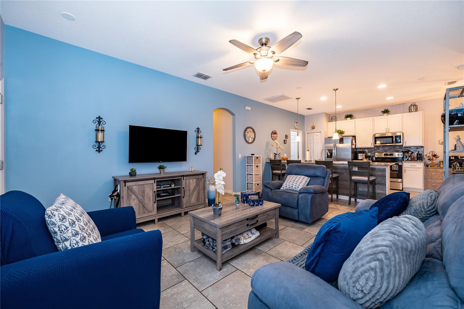 OAKTREE POINTE VILLAS - Residential