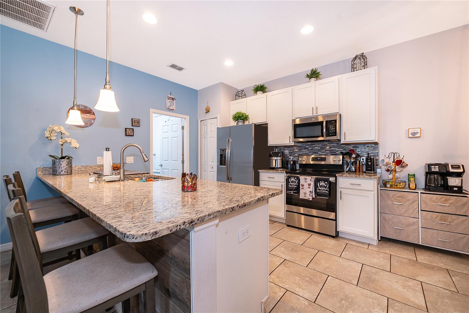 OAKTREE POINTE VILLAS - Residential
