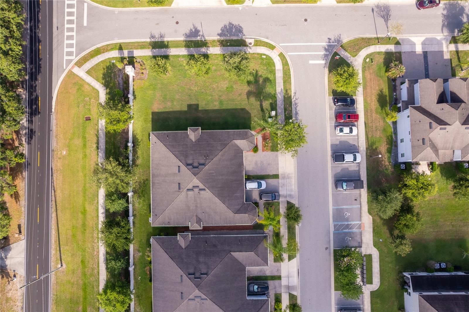 OAKTREE POINTE VILLAS - Residential