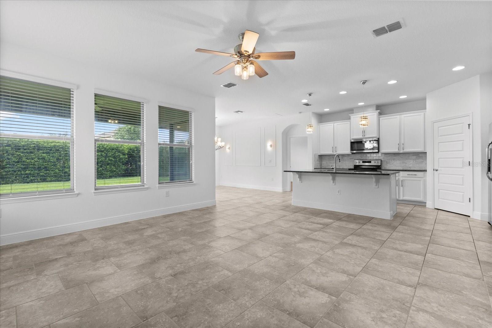 15500 FOUNTAIN COVE COURT