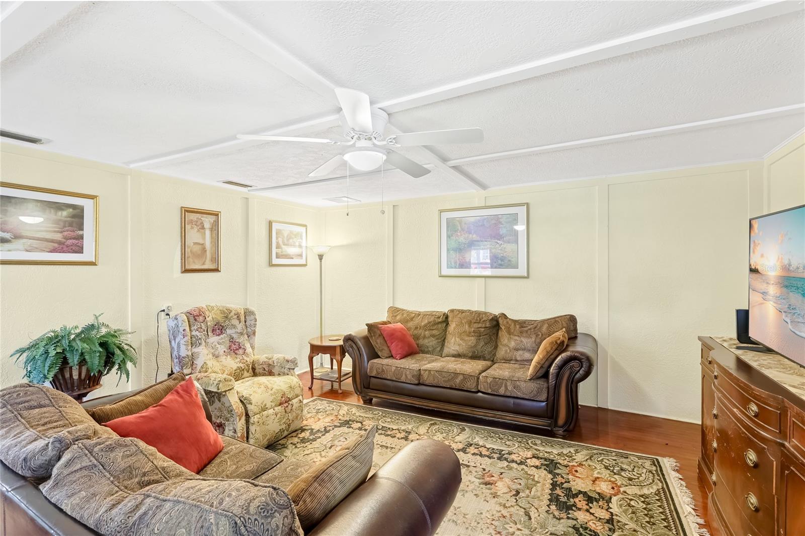 HYDE PARK TERRACE - Residential