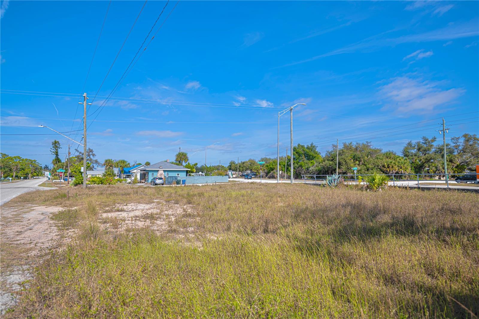 HORTON ESTATES THE - Land