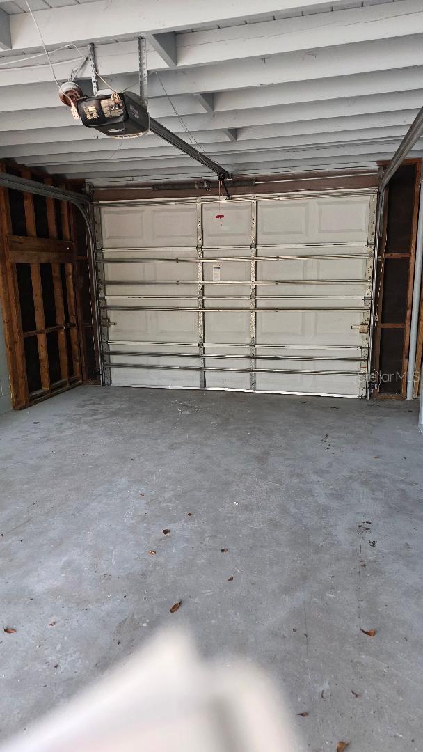 SUNLAND ESTATES - Residential Lease