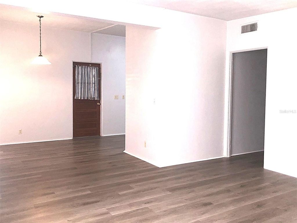 Photo of 905 Cherokee Circle, Sanford, FL 32773 (MLS # O6393048)