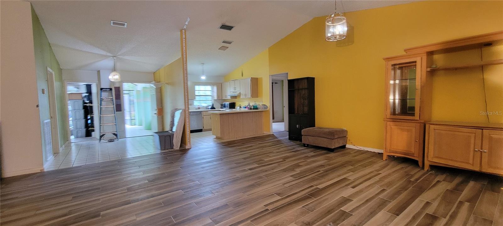 SUN N LAKE OF SEB - Residential