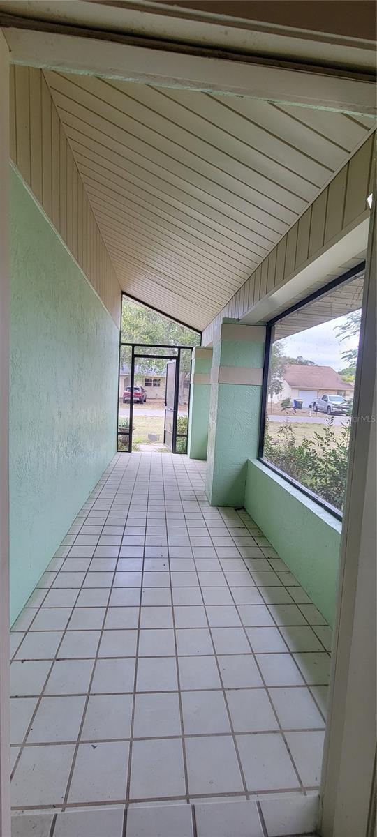 SUN N LAKE OF SEB - Residential