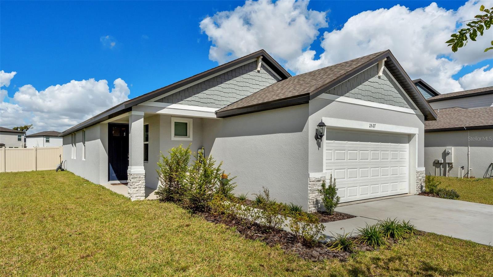 GROVE/STUART XING PH ONE - Residential